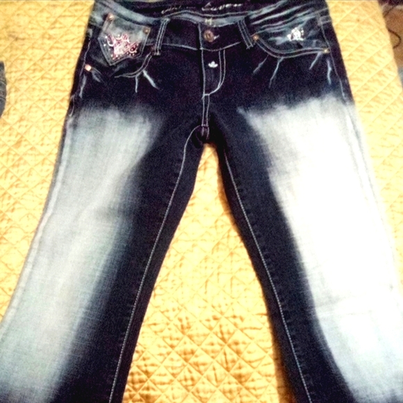 Super cute jeans 32x32 Very comfy with stretch to them. New never worn - Picture 2 of 11